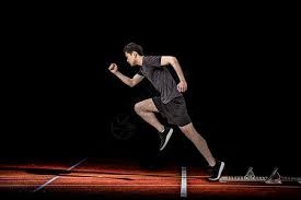 U22国足战韩国首发与负越南相比仅更换门将，王博豪继续出任中锋